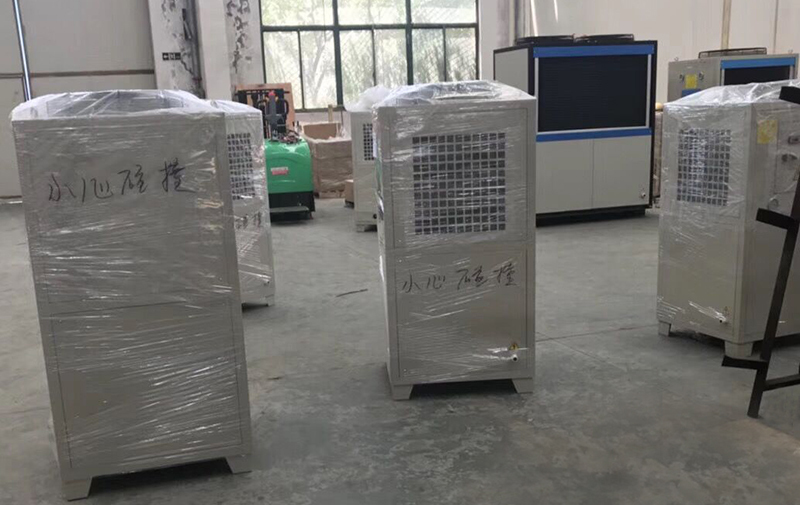 油冷機和冷水機該如何選擇？
